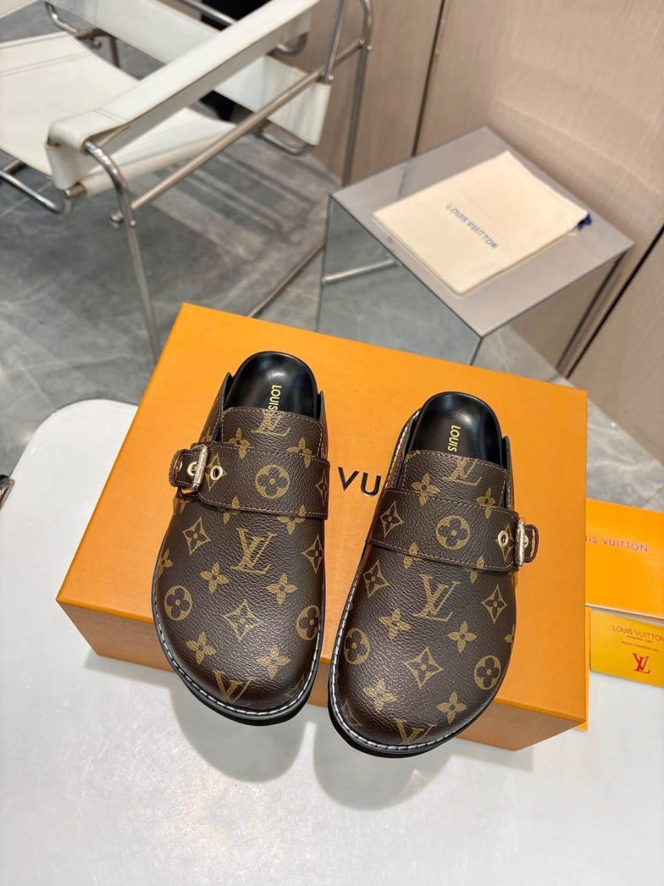 Sandales louis V